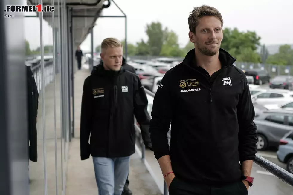 Foto zur News: Romain Grosjean (Haas) und Kevin Magnussen (Haas)