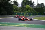 Foto zur News: Charles Leclerc (Ferrari) und Sebastian Vettel (Ferrari)