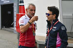 Foto zur News: Beat Zehnder (Alfa Romeo) und Sergio Perez (Racing Point)