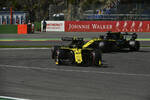 Foto zur News: Nico Hülkenberg (Renault) und Daniel Ricciardo (Renault)