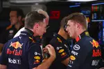 Foto zur News: Christian Horner und Max Verstappen (Red Bull)