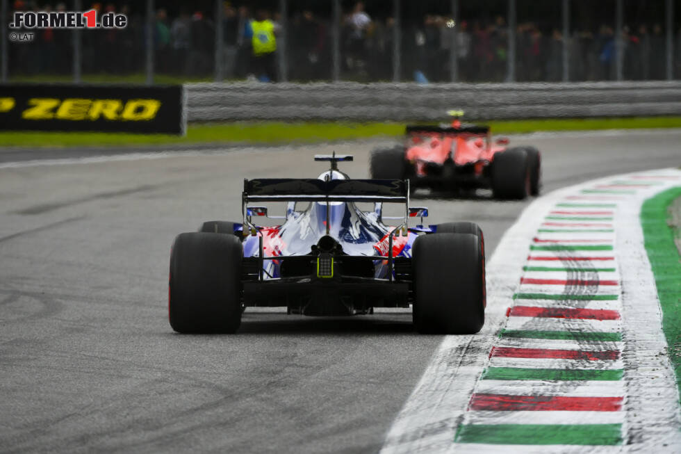 Foto zur News: Charles Leclerc (Ferrari) und Daniil Kwjat (Toro Rosso)