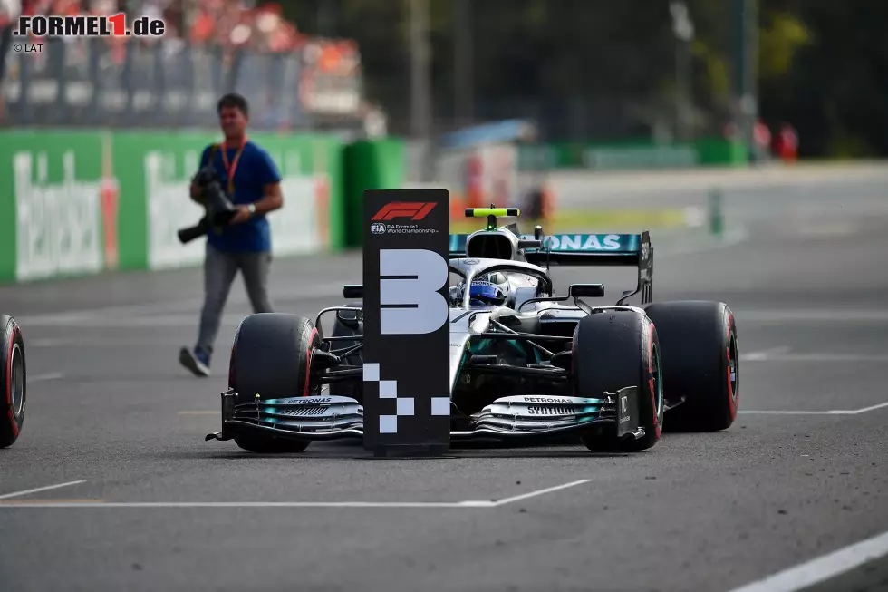 Foto zur News: Valtteri Bottas (Mercedes)