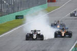 Foto zur News: Kevin Magnussen (Haas), Lando Norris (McLaren) und Max Verstappen (Red Bull)
