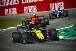 Foto zur News: Nico Hülkenberg (Renault), Charles Leclerc (Ferrari) und Lewis Hamilton (Mercedes)