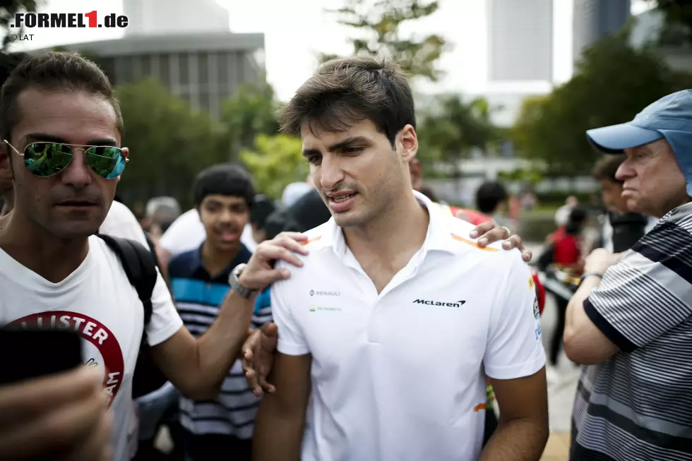 Foto zur News: Carlos Sainz (McLaren)