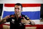 Foto zur News: Alexander Albon (Red Bull)