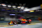 Foto zur News: Alexander Albon (Red Bull)