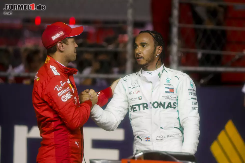 Foto zur News: Sebastian Vettel (Ferrari) und Lewis Hamilton (Mercedes)