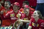 Foto zur News: Charles Leclerc (Ferrari) und Sebastian Vettel (Ferrari)