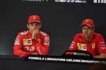 Foto zur News: Charles Leclerc (Ferrari) und Sebastian Vettel (Ferrari)