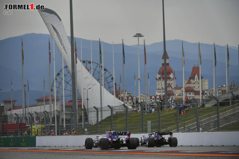 Foto zur News: Pierre Gasly (Toro Rosso) und Sergio Perez (Racing Point)