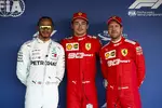 Foto zur News: Charles Leclerc (Ferrari), Lewis Hamilton (Mercedes) und Sebastian Vettel (Ferrari)