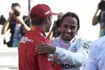 Foto zur News: Lewis Hamilton (Mercedes) und Charles Leclerc (Ferrari)