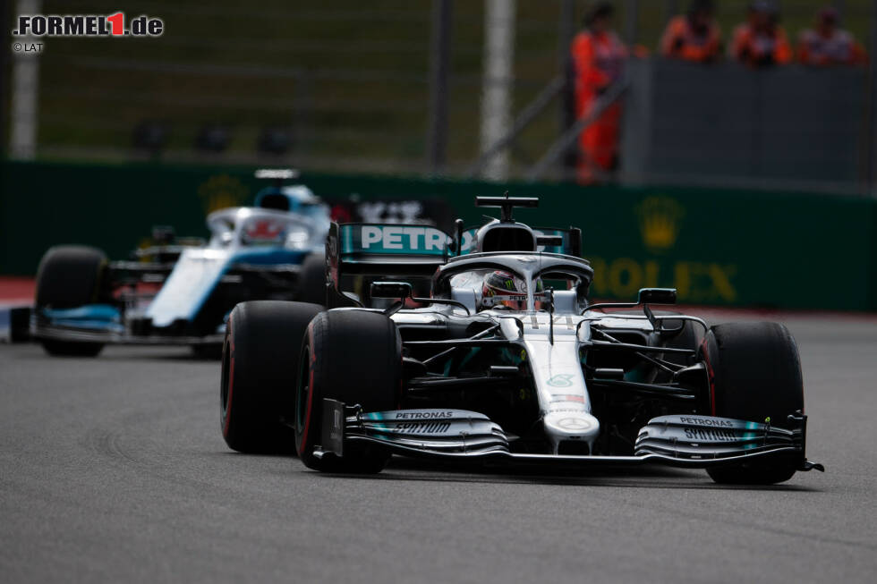 Foto zur News: Lewis Hamilton (Mercedes) und Robert Kubica (Williams)