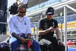 Foto zur News: Lewis Hamilton (Mercedes) und Valtteri Bottas (Mercedes)