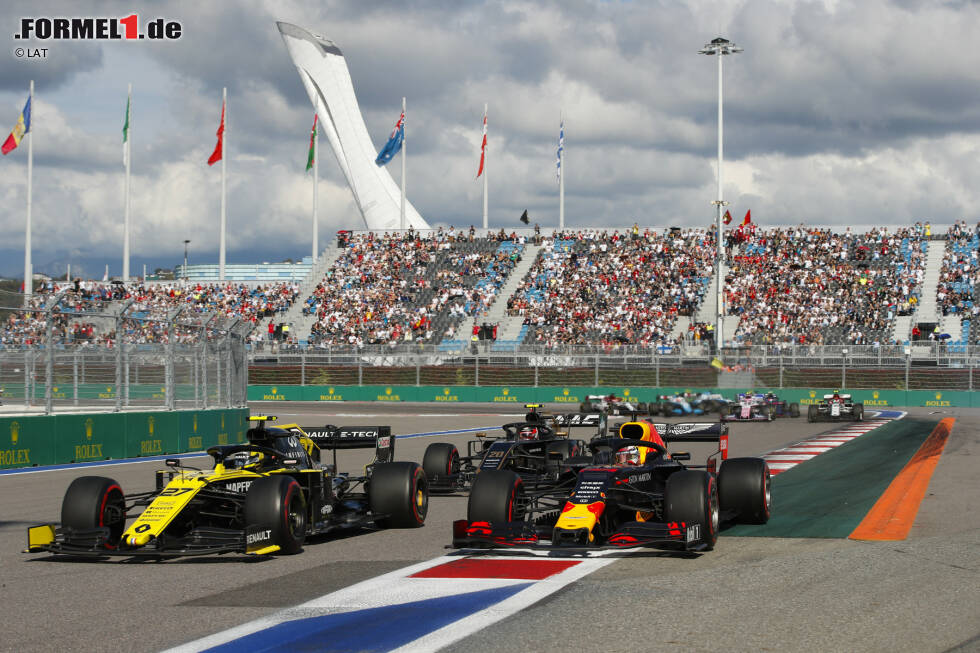 Foto zur News: Nico Hülkenberg (Renault), Max Verstappen (Red Bull) und Kevin Magnussen (Haas)