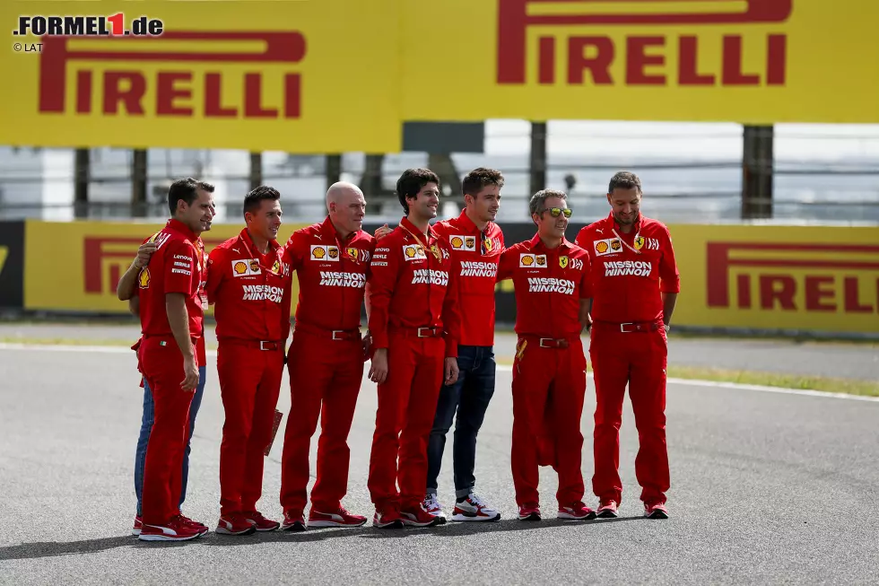 Foto zur News: Sebastian Vettel (Ferrari) und Charles Leclerc (Ferrari)