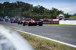 Foto zur News: Carlos Sainz (McLaren), Lando Norris (McLaren) und Sebastian Vettel (Ferrari)