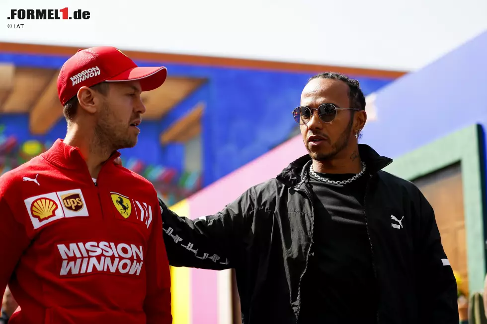 Foto zur News: Sebastian Vettel (Ferrari) und Lewis Hamilton (Mercedes)