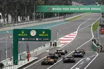 Foto zur News: Carlos Sainz (McLaren), Lewis Hamilton (Mercedes), Valtteri Bottas (Mercedes), Nico Hülkenberg (Renault), Daniil Kwjat (Toro Rosso) und Lando Norris (McLaren)