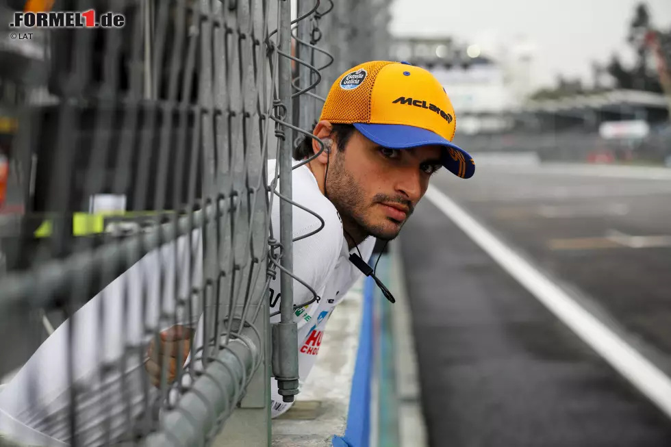 Foto zur News: Carlos Sainz (McLaren)