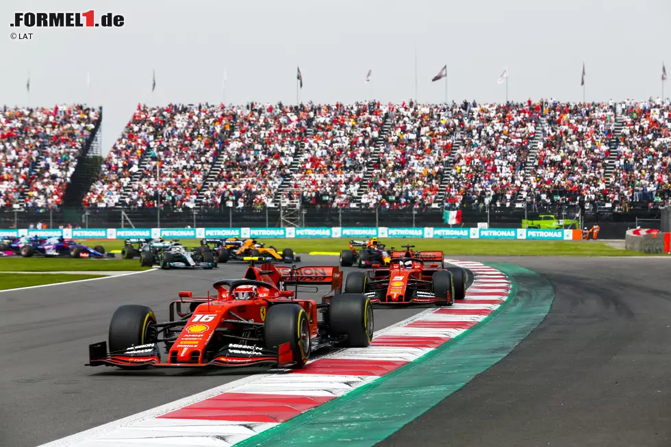 Foto zur News: Charles Leclerc (Ferrari) und Sebastian Vettel (Ferrari)