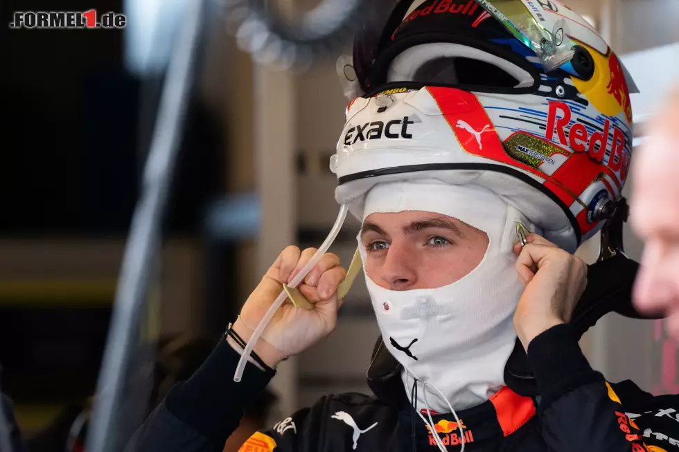 Foto zur News: Max Verstappen fährt seit 2019 mit einem Schuberth-Helm. Seine weiteren Kollegen folgen im Schelldurchlauf ...