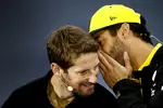 Foto zur News: Romain Grosjean (Haas) und Daniel Ricciardo (Renault)