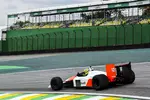 Foto zur News: Bruno Senna im McLaren MP4/4 von Onkel Ayrton aus 1988