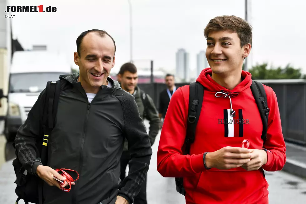 Foto zur News: Robert Kubica (Williams) und George Russell (Williams)