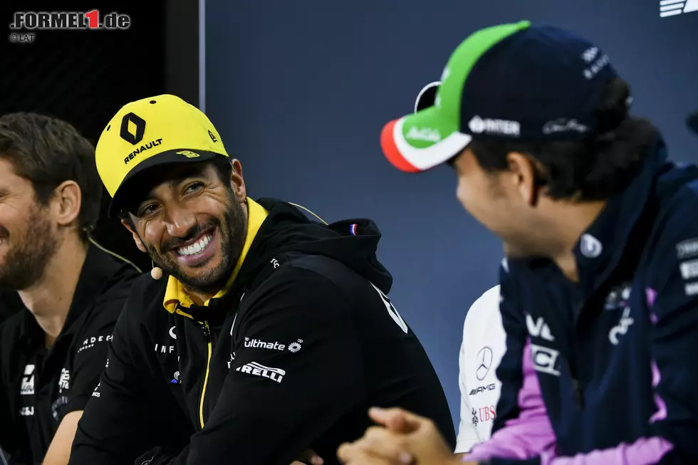 Foto zur News: Daniel Ricciardo (Renault) und Sergio Perez (Racing Point)