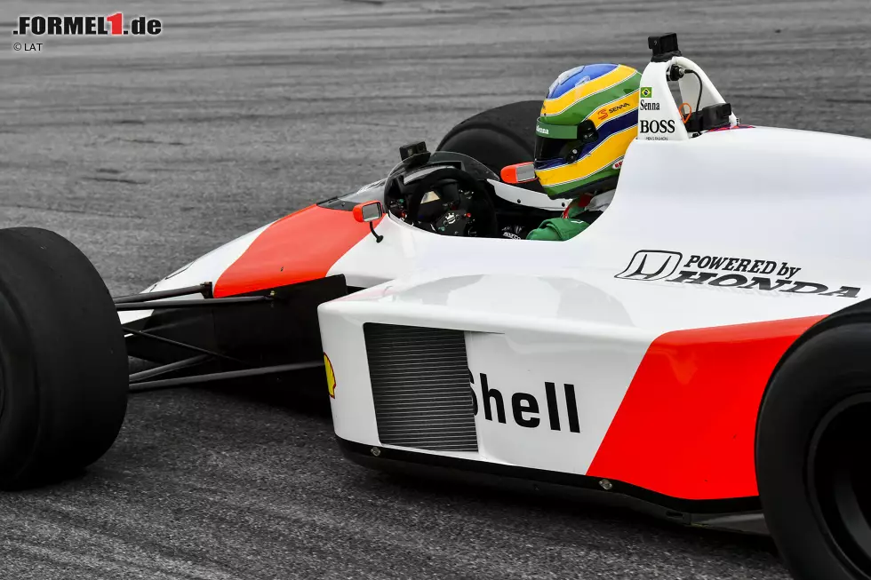 Foto zur News: Bruno Senna im McLaren MP4/4 von Onkel Ayrton aus 1988