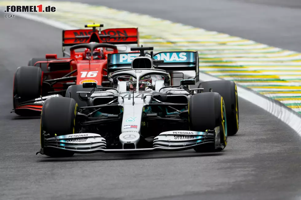 Foto zur News: Lewis Hamilton (Mercedes) und Charles Leclerc (Ferrari)