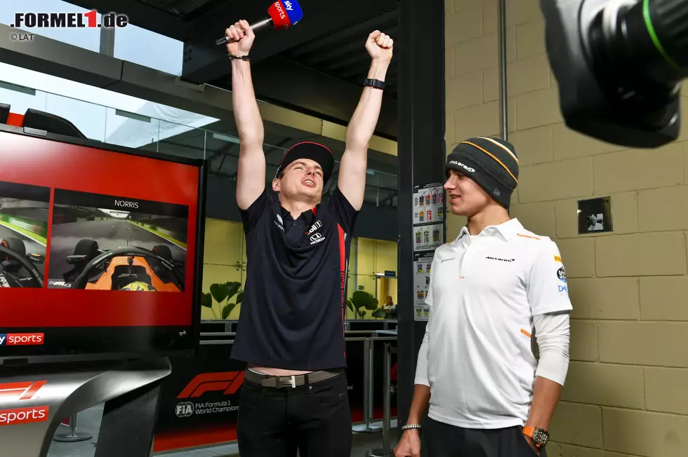 Foto zur News: Max Verstappen (Red Bull) und Lando Norris (McLaren)