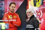 Foto zur News: Sebastian Vettel (Ferrari) und Bernie Ecclestone