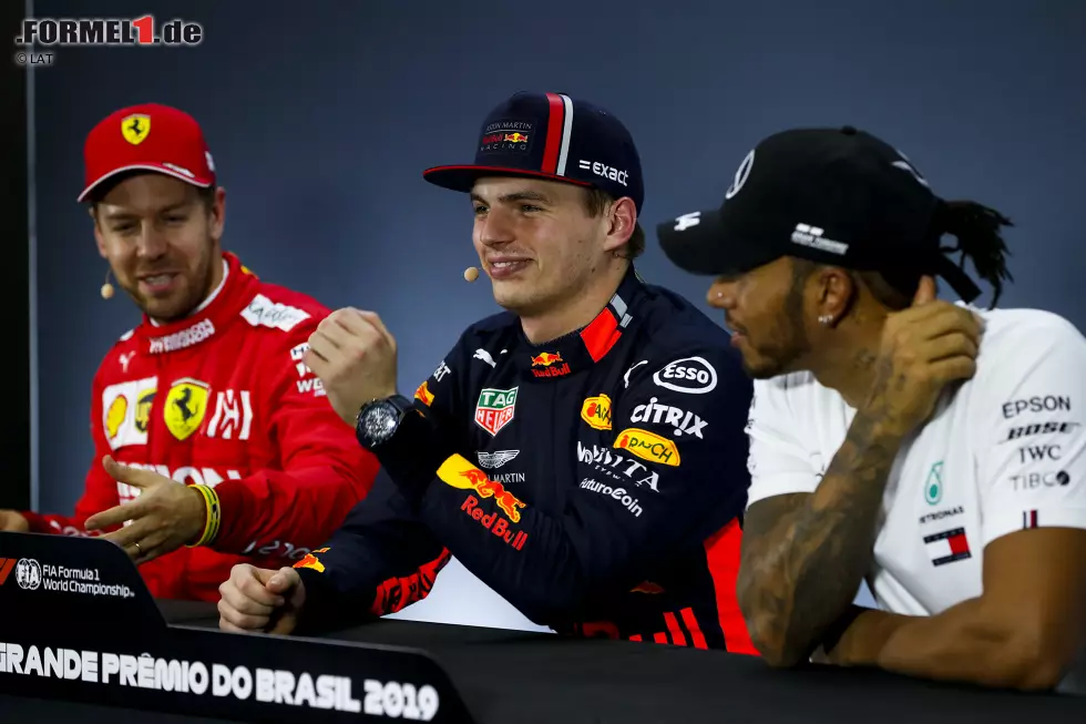 Foto zur News: Sebastian Vettel (Ferrari) und Lewis Hamilton (Mercedes)