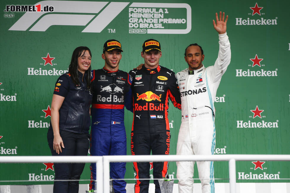 Foto zur News: Pierre Gasly (Toro Rosso), Max Verstappen (Red Bull) und Lewis Hamilton (Mercedes)