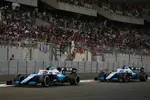 Foto zur News: Robert Kubica (Williams) und George Russell (Williams)