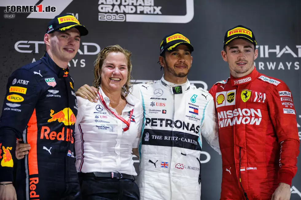 Foto zur News: Max Verstappen (Red Bull), Lewis Hamilton (Mercedes) und Charles Leclerc (Ferrari)