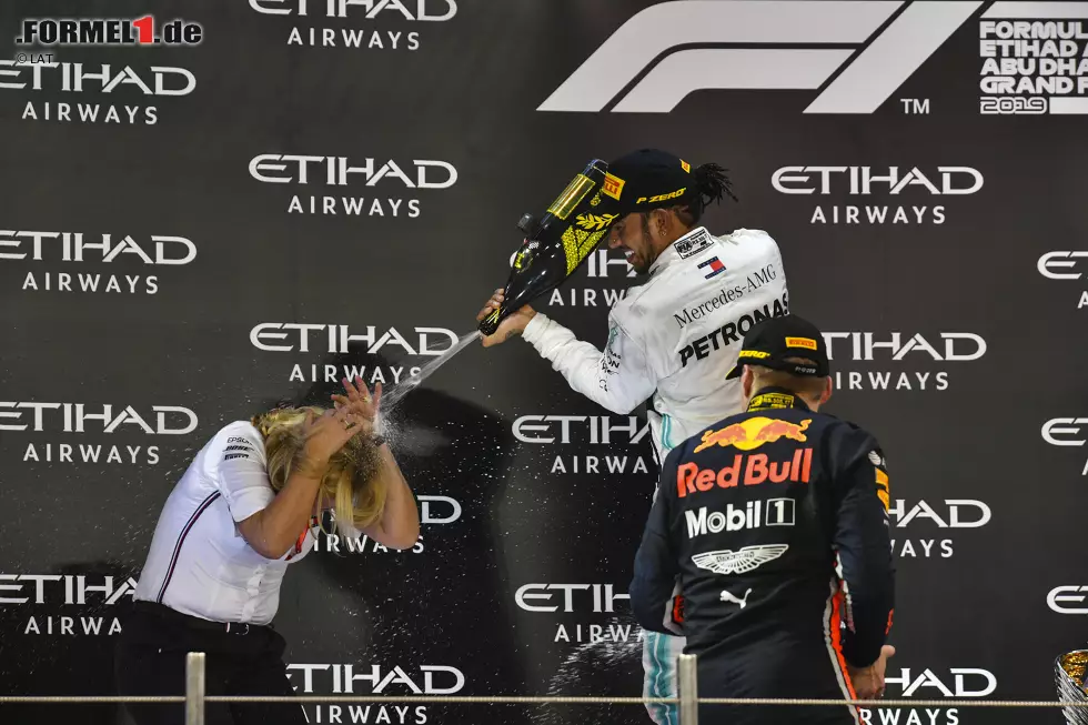 Foto zur News: Lewis Hamilton (Mercedes) und Max Verstappen (Red Bull)