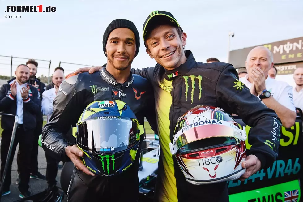 Foto zur News: Lewis Hamilton und Valentino Rossi