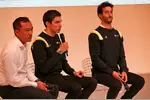 Foto zur News: Esteban Ocon (Renault) und Daniel Ricciardo (Renault)