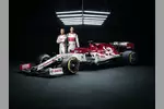 Foto zur News: Kimi Räikkönen und Antonio Giovinazzi (Alfa Romeo)