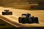 Foto zur News: Daniil Kwjat (AlphaTauri) und Daniel Ricciardo (Renault)