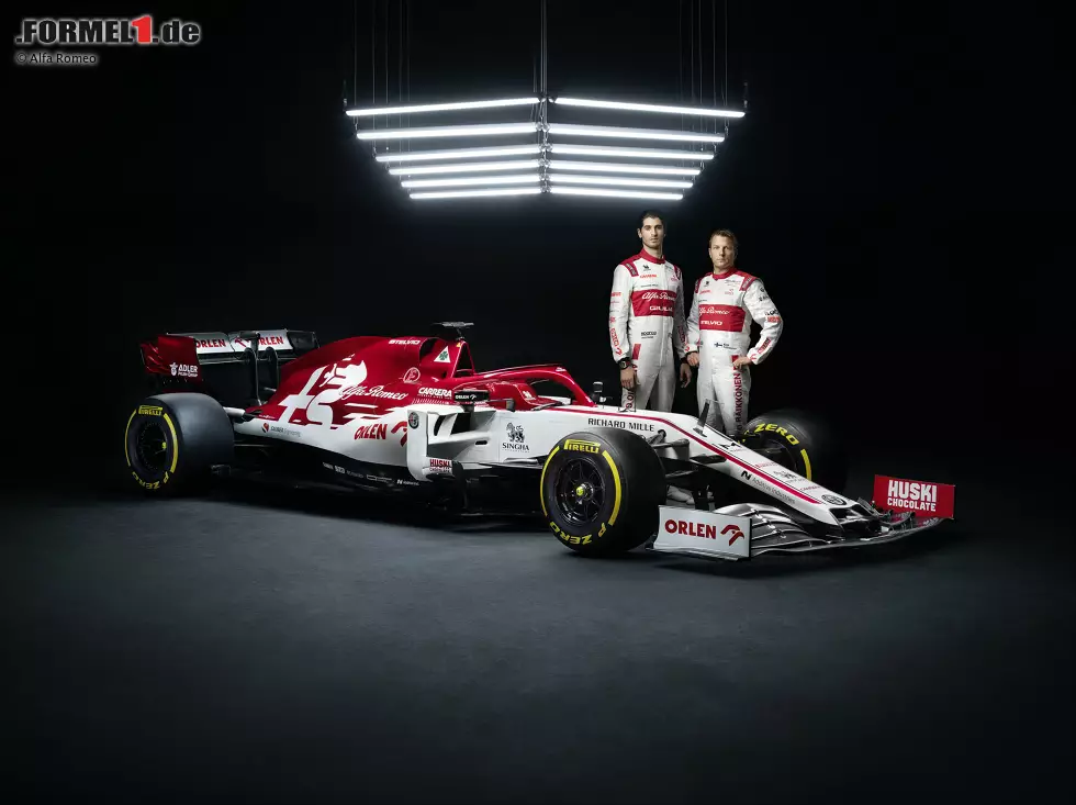 Foto zur News: Antonio Giovinazzi und Kimi Räikkönen (Alfa Romeo)