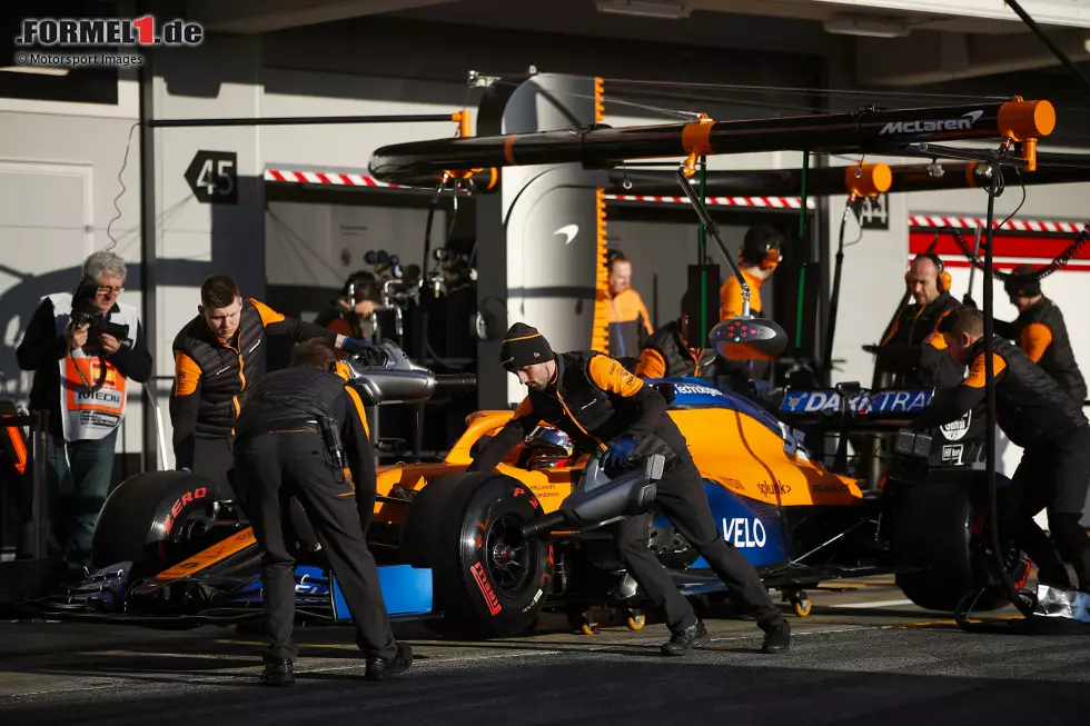 Foto zur News: Carlos Sainz (McLaren)