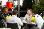 Foto zur News: Zak Brown, Andreas Seidl und Cyril Abiteboul