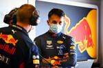 Foto zur News: Alexander Albon und Renningenieur Mike Lugg (Red Bull)