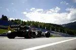 Foto zur News: Esteban Ocon (Renault)